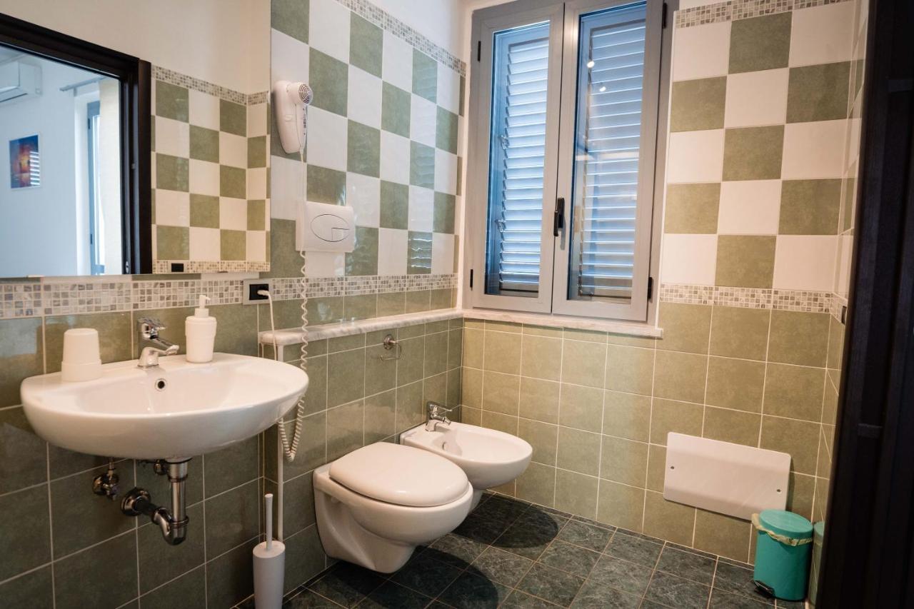 B&B Dell'Infopoint-La Via Silente Castelnuovo Cilento Extérieur photo